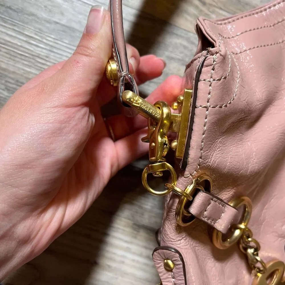 B Makowsky Shoulder Bag Patent Leather Pink Mauve Y2K Vintage Glam Charm 2000s